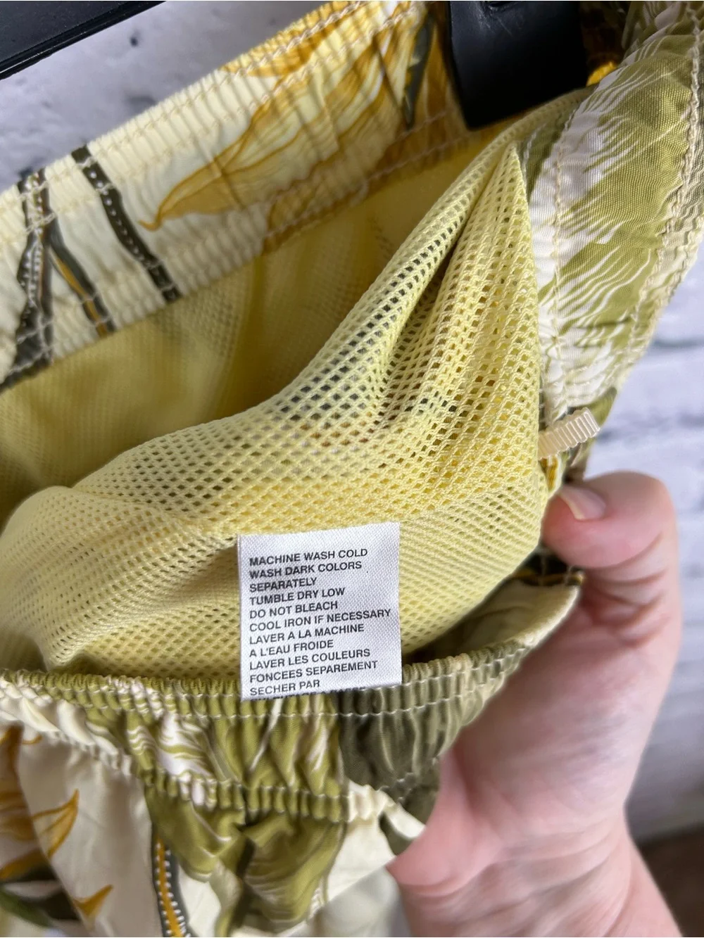 Tommy Bahama Relax Men’s XL Tropical Bird of Paradise Swim Trunks Yellow